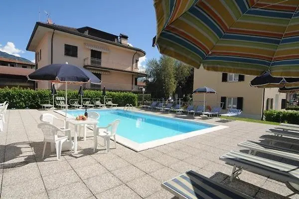 Wohnung In Domaso Mit Gemeinschaftlichem Pool İtalya