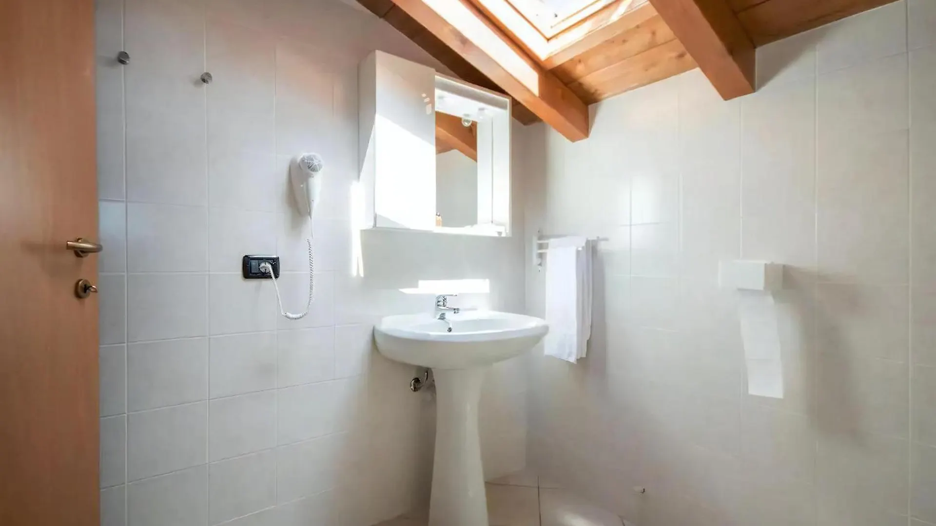 Wohnung In Domaso Mit Gemeinschaftlichem Pool